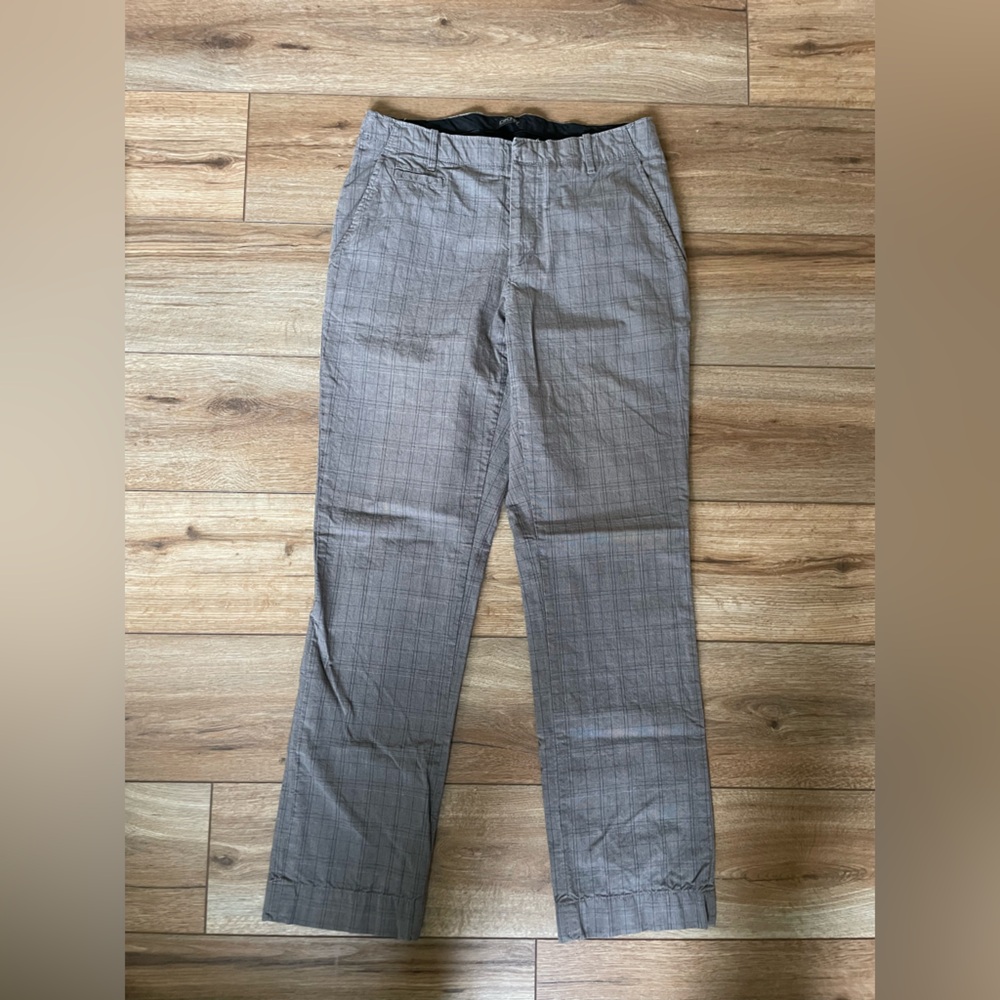 DKNY Men’s Pants. Y2K, Plaid, Preppy, Academia Men’s Size:30/32